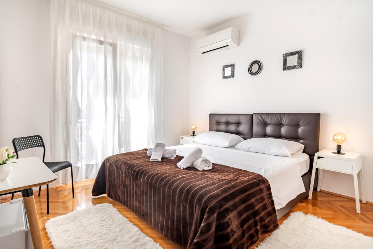 Rooms&Apartments Zelux 斯普利特 外观 照片