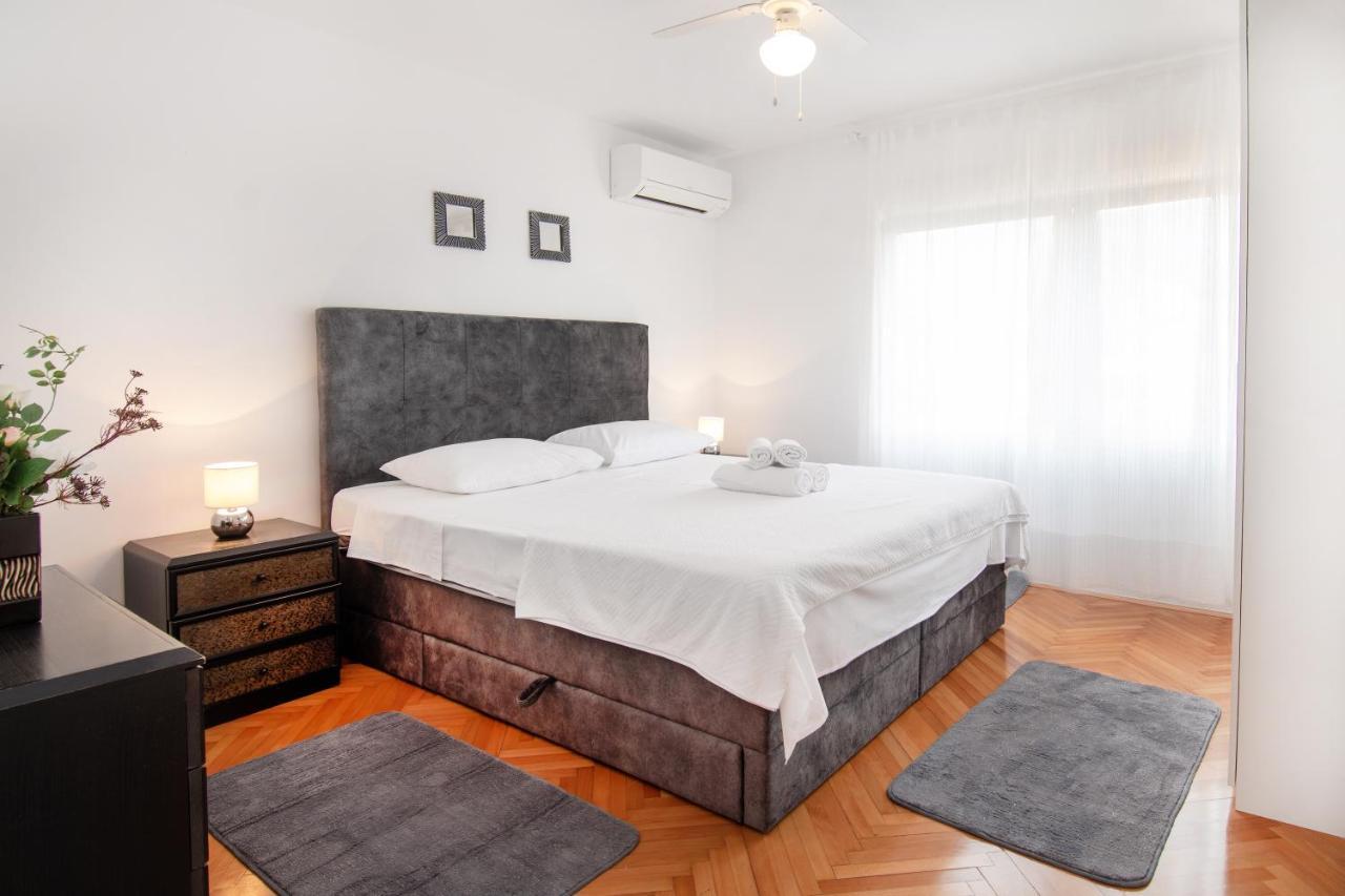 Rooms&Apartments Zelux 斯普利特 外观 照片